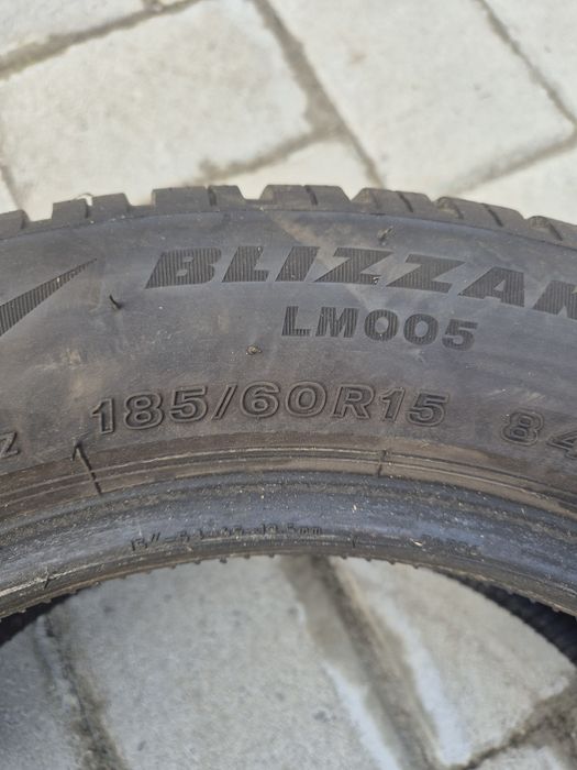 2 cauciucuri Iarnă Bridgestone 185/60 R15