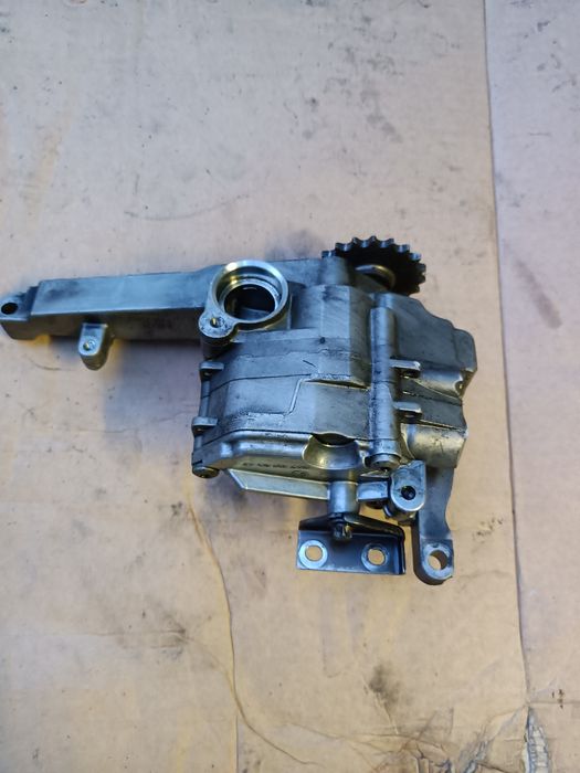 Pompa ulei motor Mercedes 3.0 V6 diesel