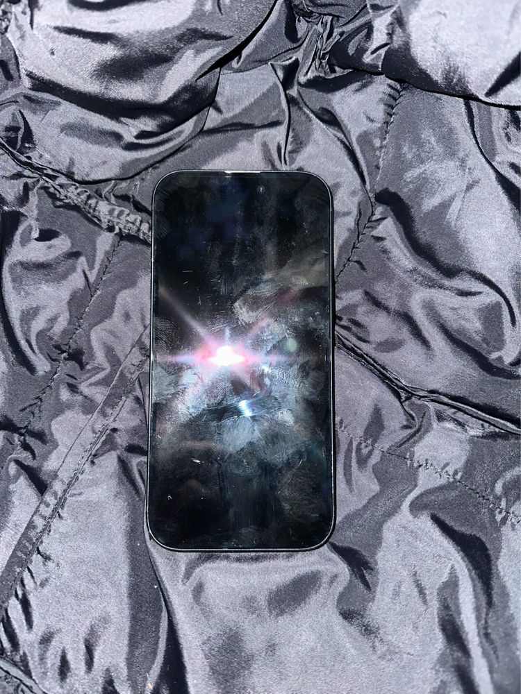 Iphone 15,256gb,84% капацитет