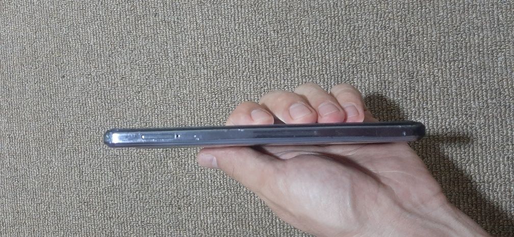 Tecno LG6n telefon