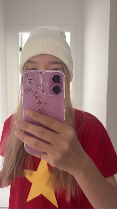 чехол с рисунком сакуры на 16 айфон