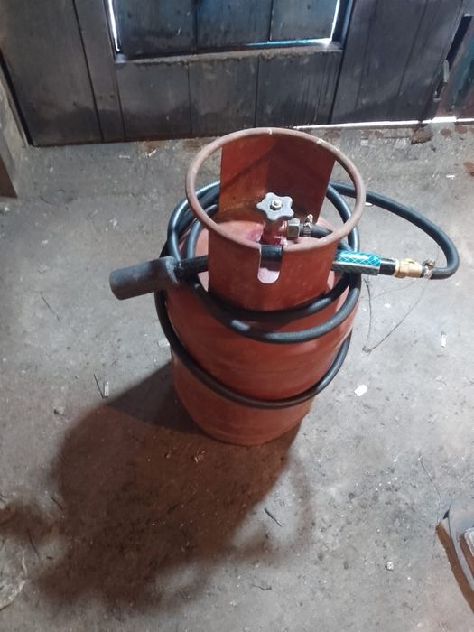 Газ балон кран новый.полный