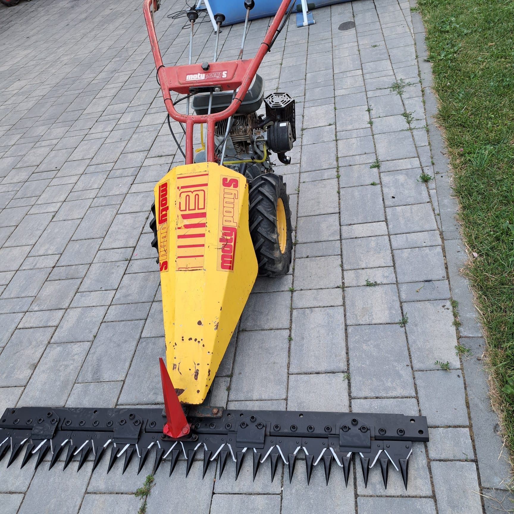 Motocositoare moty pony motor Kubota japonez 300cm³.