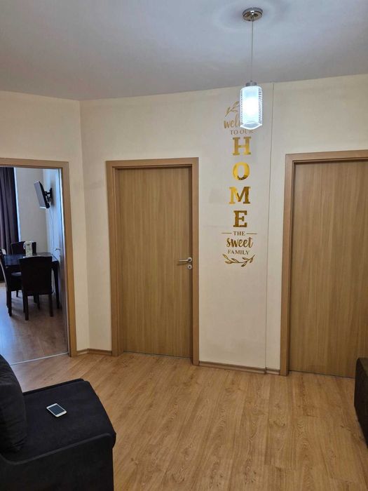 Продава се тристаен апартамент