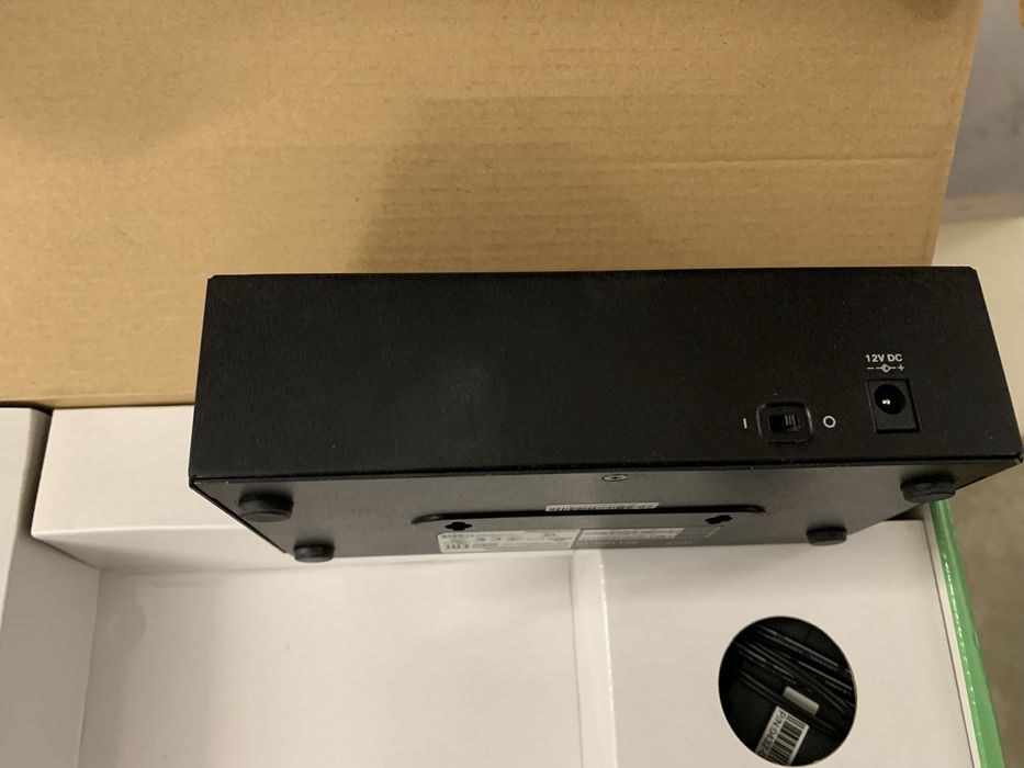 Cisco sf110d-16 16 портов суич