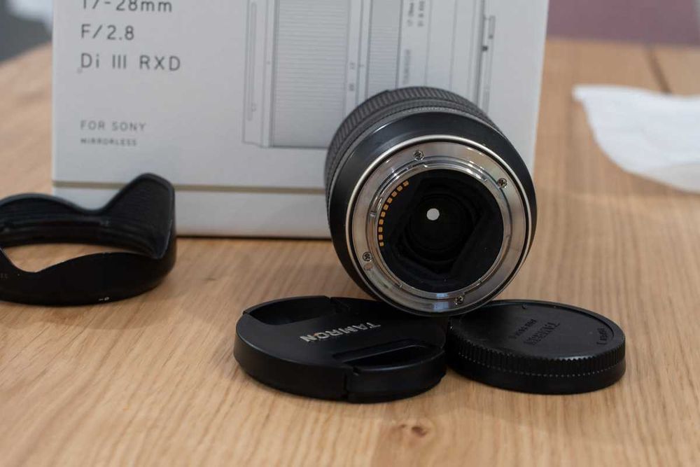 Tamron 17-28mm f/2.8 Di III RXD за Sony E (FE)