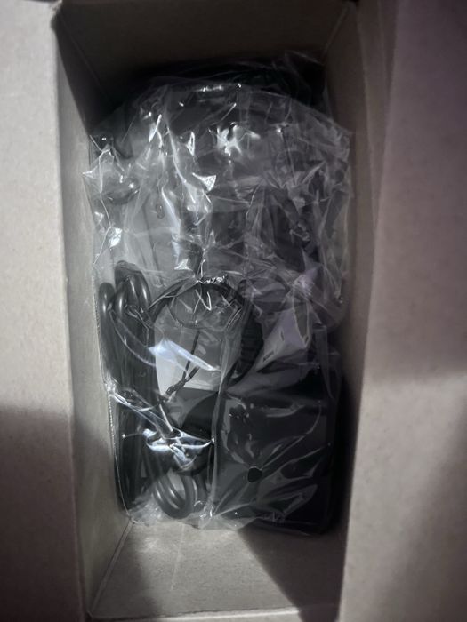 Продавам TCL 4042S