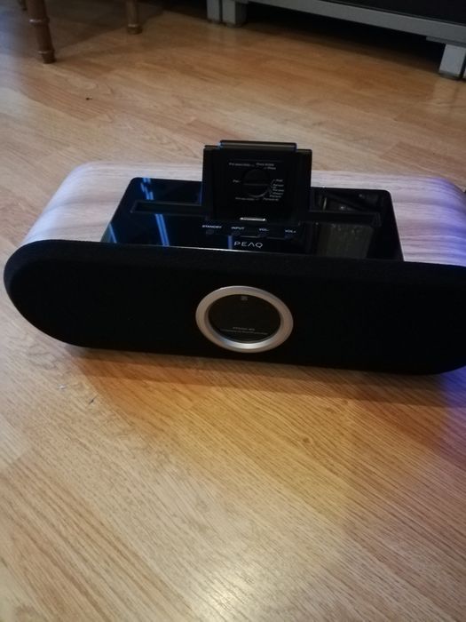 Vând boxă audio docking station