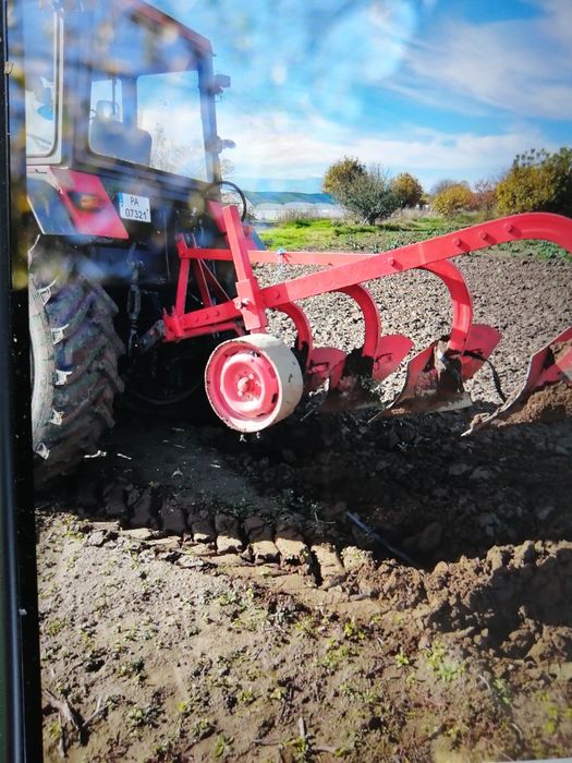 Продавам турски плуг 4. 25