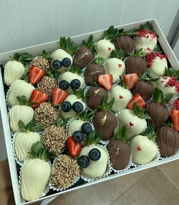 Клубника в шоколаде Дубайский шоколад Подарок Круглосуточно