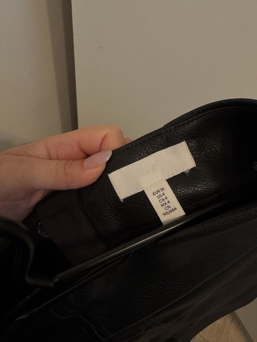 Fusta scurta, piele  eco