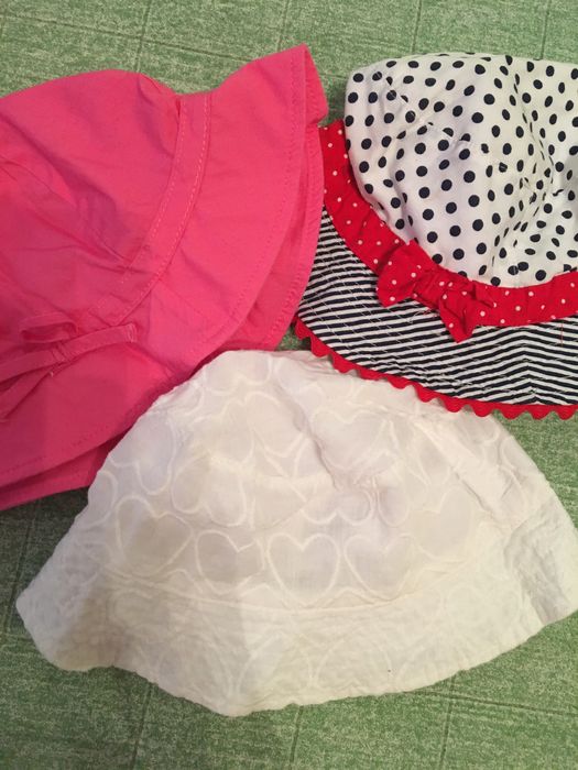 Costum baie, palariute 2-3 ani