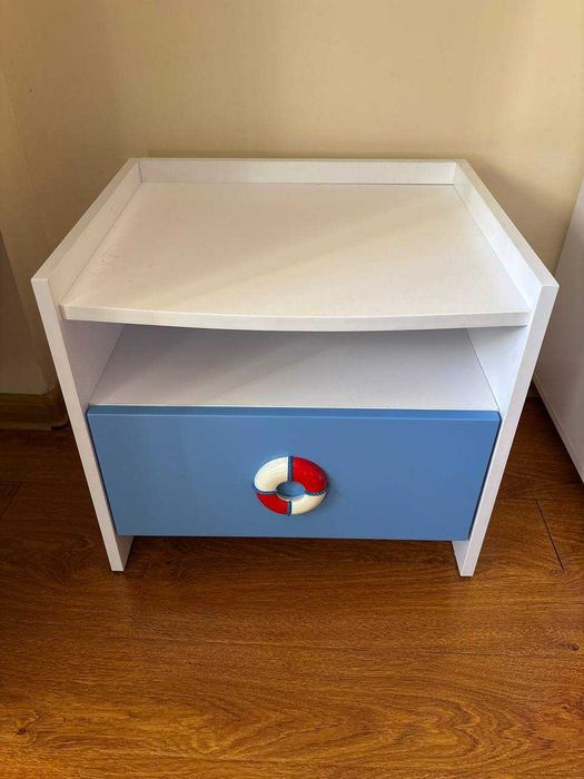 Тумбочка с морской тематикой