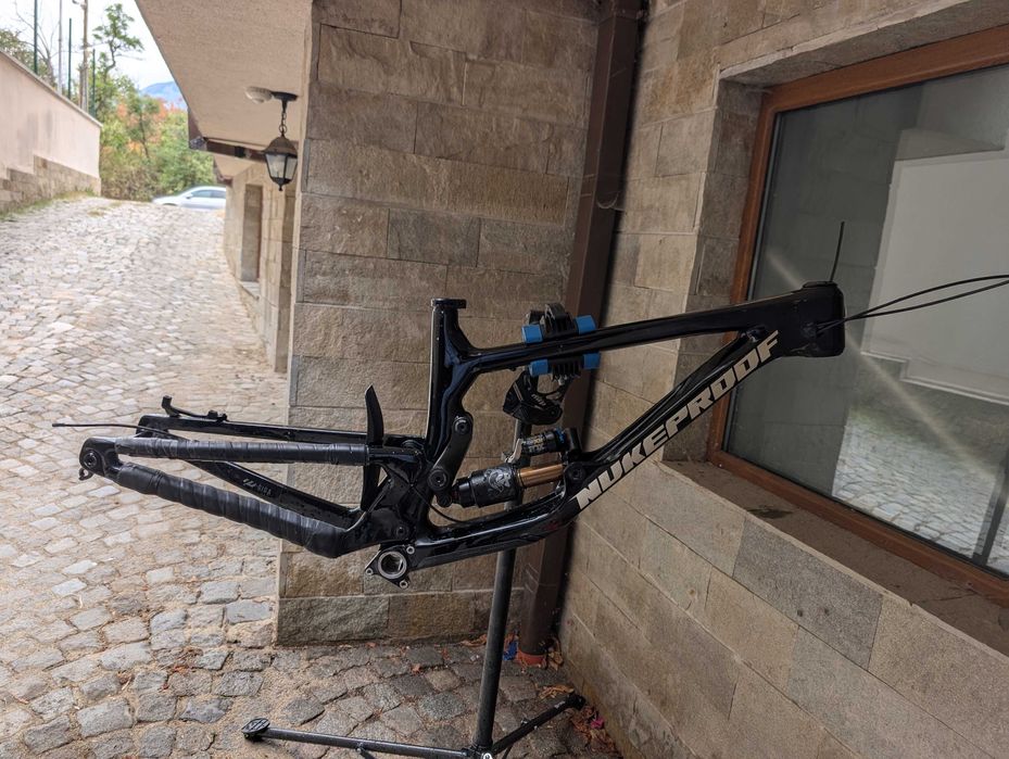 Рамка nukeproof giga и части