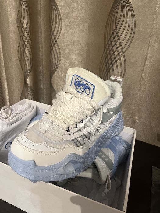Off White Odsy 1000