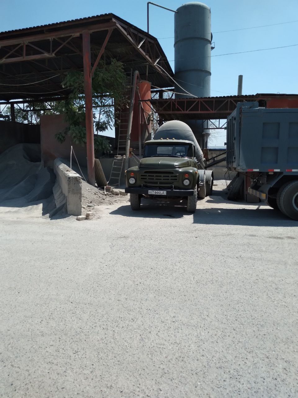 Зил 441510 цементовоз