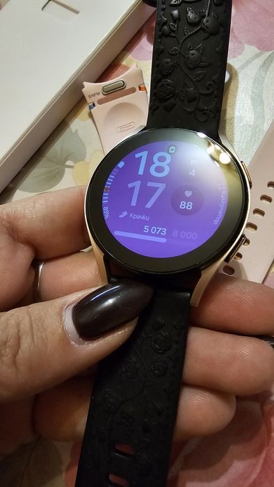 Смарт часовник Samsung FE Pink Gold