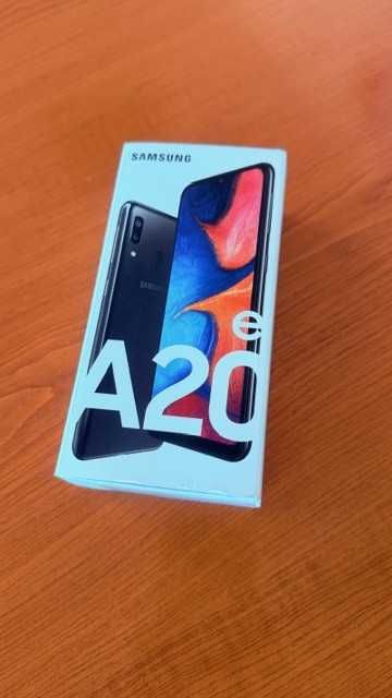 Продавам 6 бр. Мобилни телефони Samsung A20 e