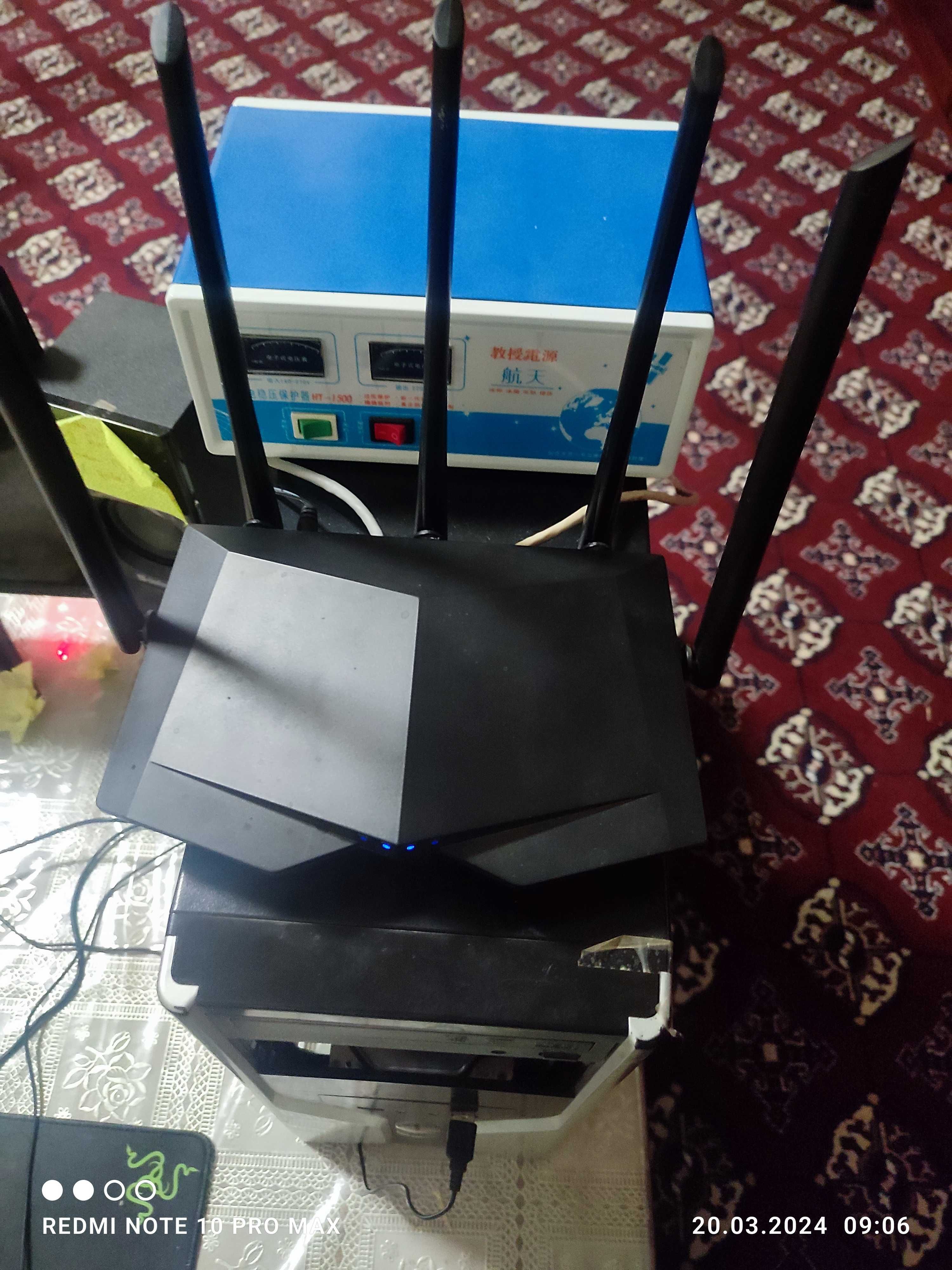 Tenda router Ac12000 (wifi)