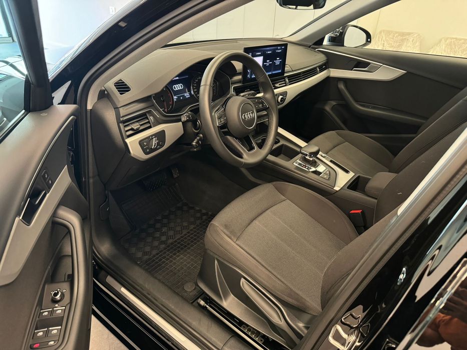 AUDI A4 New Model Fabricație 2024 Motor 3.5TFSI 150Cp Euro6 Km 15.000