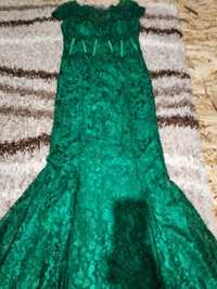 Платье длинная зелёная