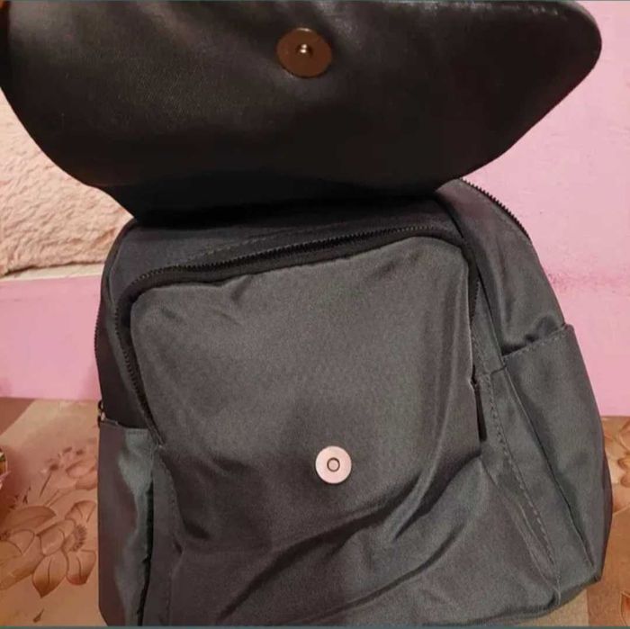 Rucsac dubla utilizare /poșetă umăr