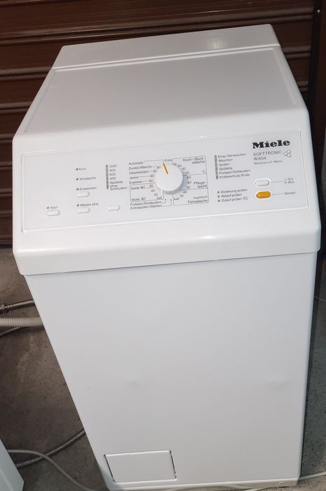 Пералня Miele Softronik с горно зареждане пчелна