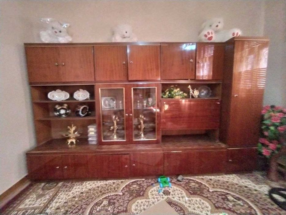 Stenka sotiladi arzon narxda