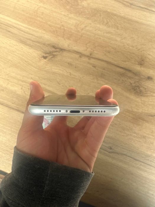 iPhone xr holati zor