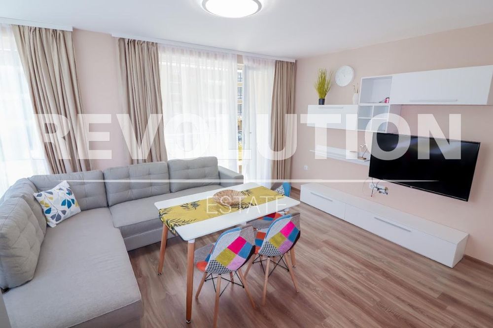 Дава се под наем Двустаен апартамент в Варна, Възраждане 1 - 61 кв.м за 500 € - Снимка #1