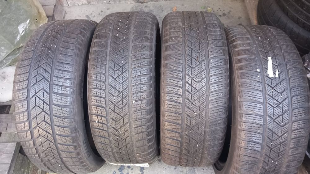 Set 225/45r18 iarnă marca Pirelli cu protecție jantă