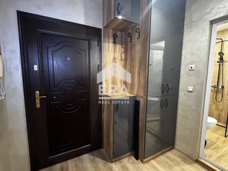 Дава се под наем Двустаен апартамент в Варна, Трошево - 63 кв.м за 459 € - Снимка #4