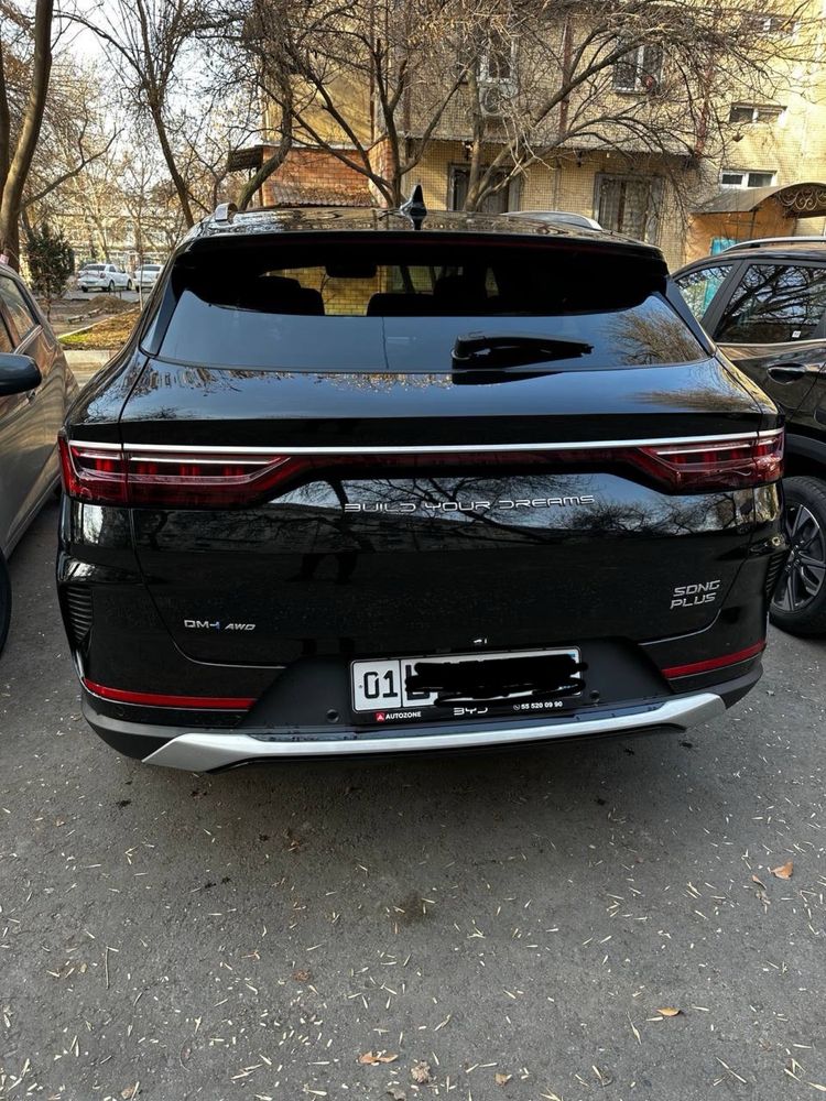 Продаю свою машину BYD Song plus DM-i AWD