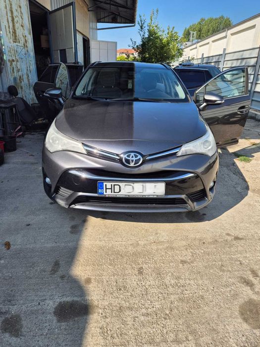 Proprietar vand Toyota Avensis Break 2016