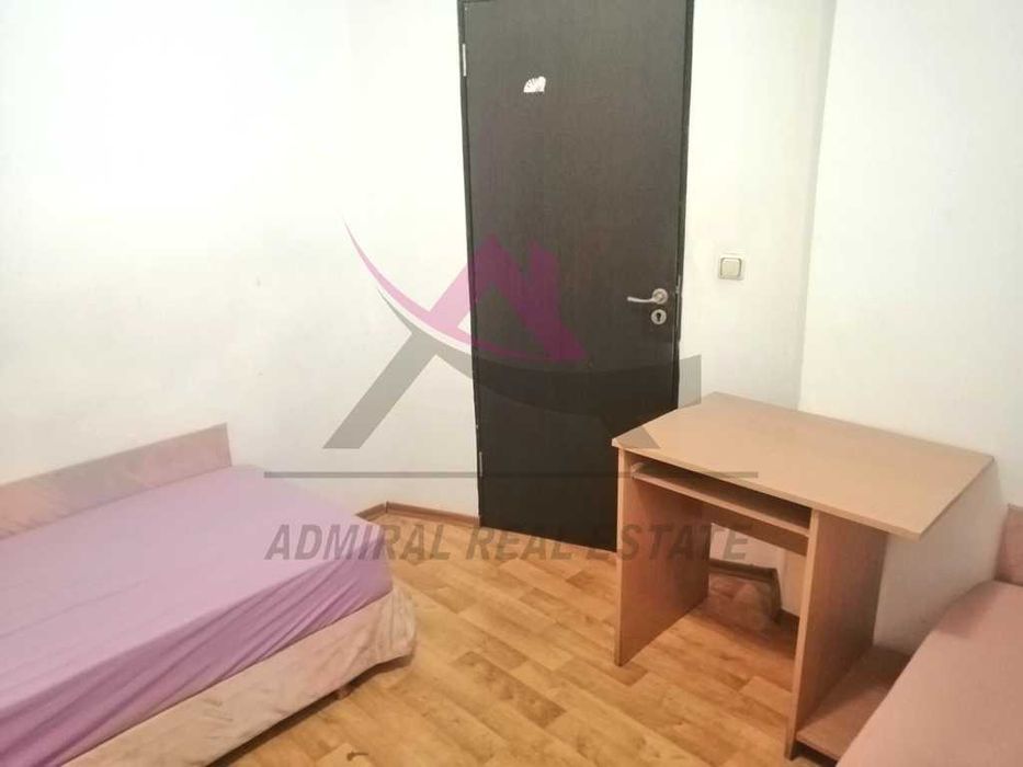 Дава се под наем Тристаен апартамент в Варна, Цветен квартал - 50 кв.м за 300 € - Снимка #3