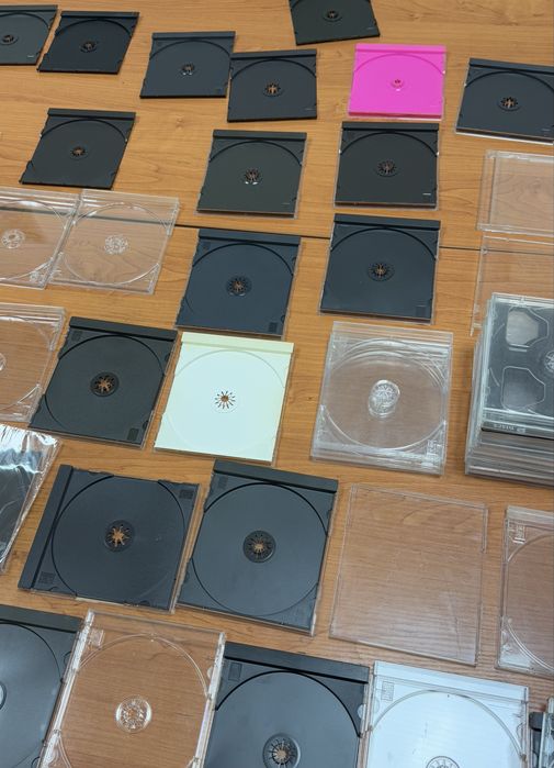 коробки CD дисков  б/у и новые