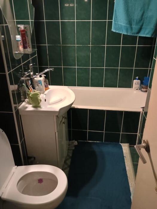 Vând apartament cu 3 camere