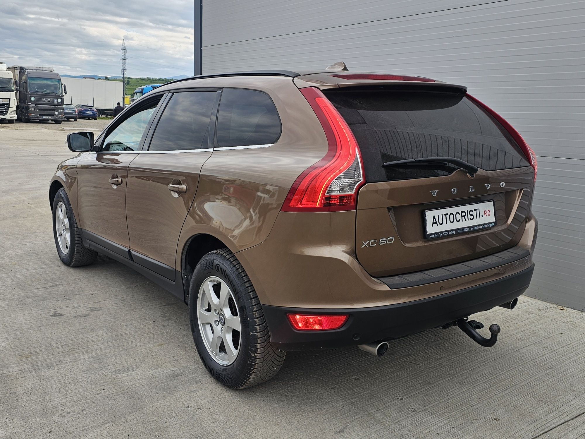 Volvo XC60,2.4 Diesel,4x4,Navi,215CP,Navi,Senzori,Piele,Posibil Rate *