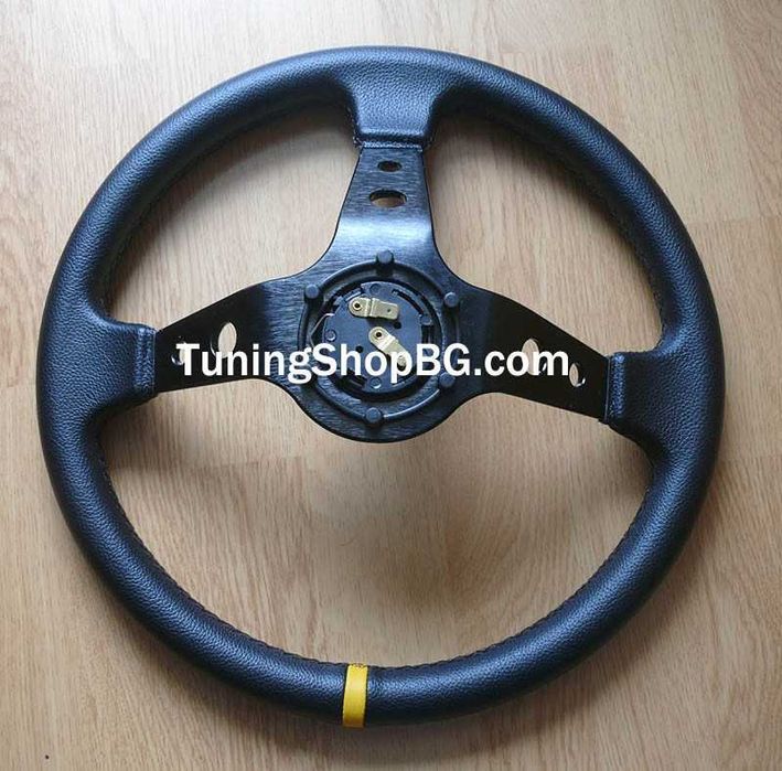 Спортен волан Т-Horn дълбок черен с червен шев!