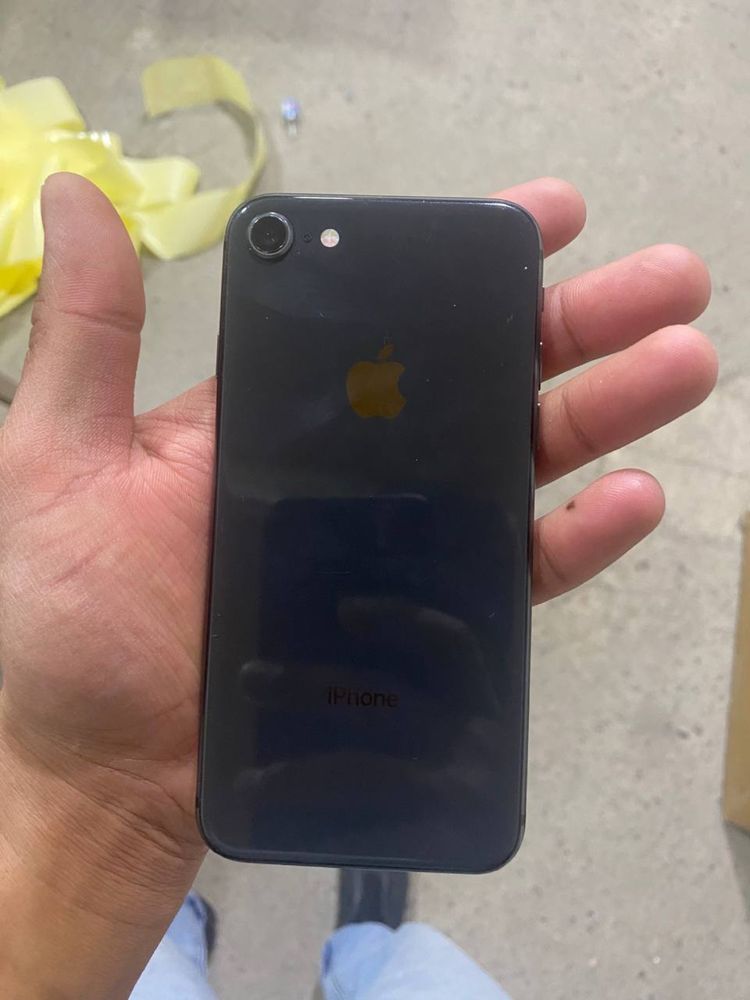 Iphone 8 black 64 gb