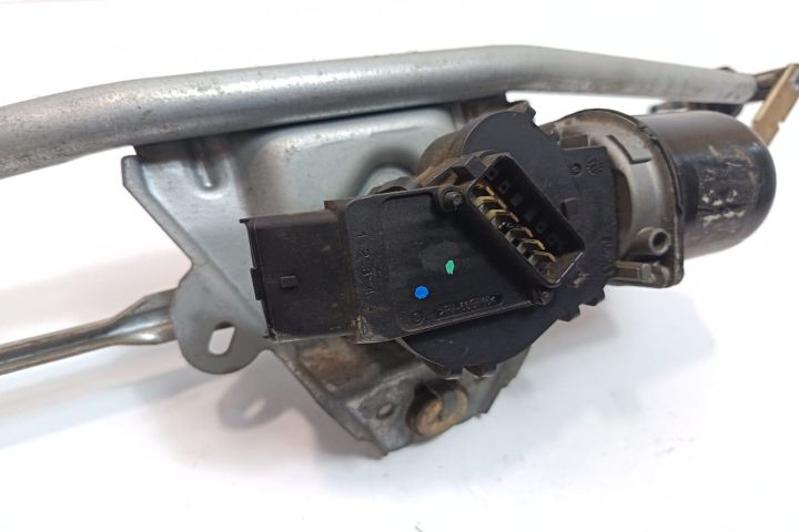 Ansamblu stergatoare parbriz volan pe stanga Renault Kangoo prima gen