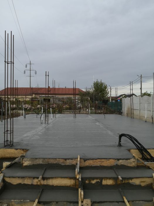 Construcții case de la zero , amenajari interioare si exterioare