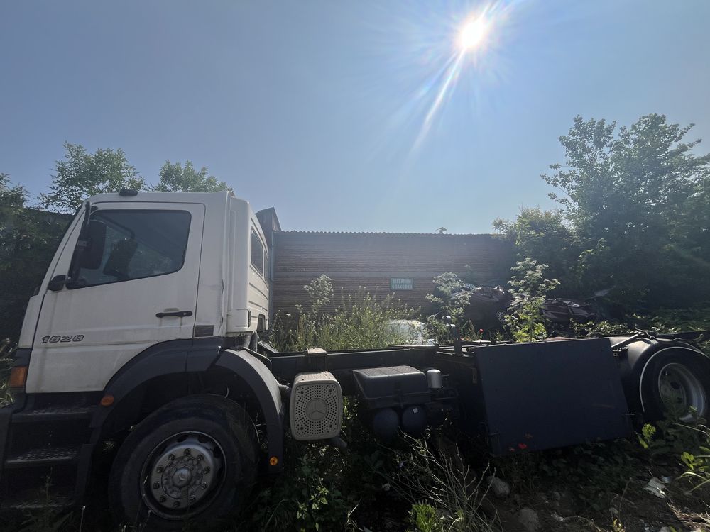 Камион Mercedes 1828 НА ЧАСТИ