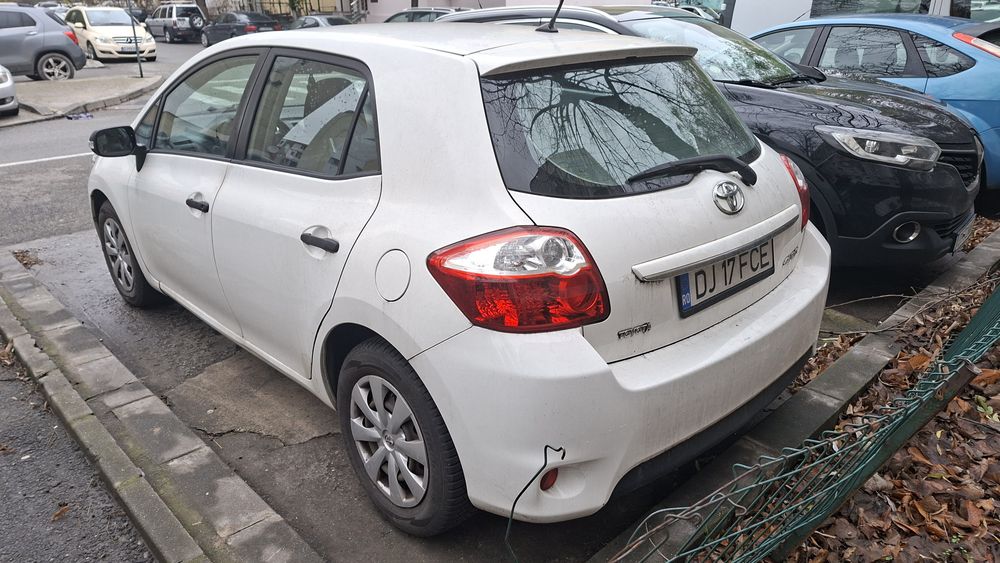 Toyota Auris 2011