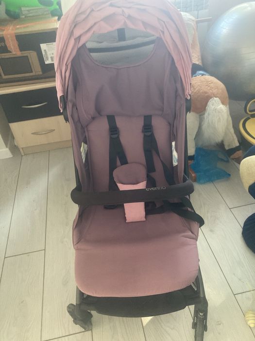 Коляска прогулочная