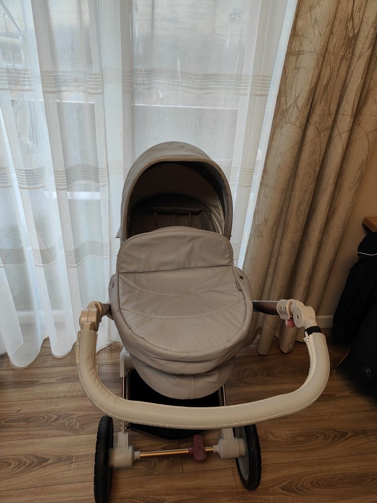Vând cărucior 3 in 1