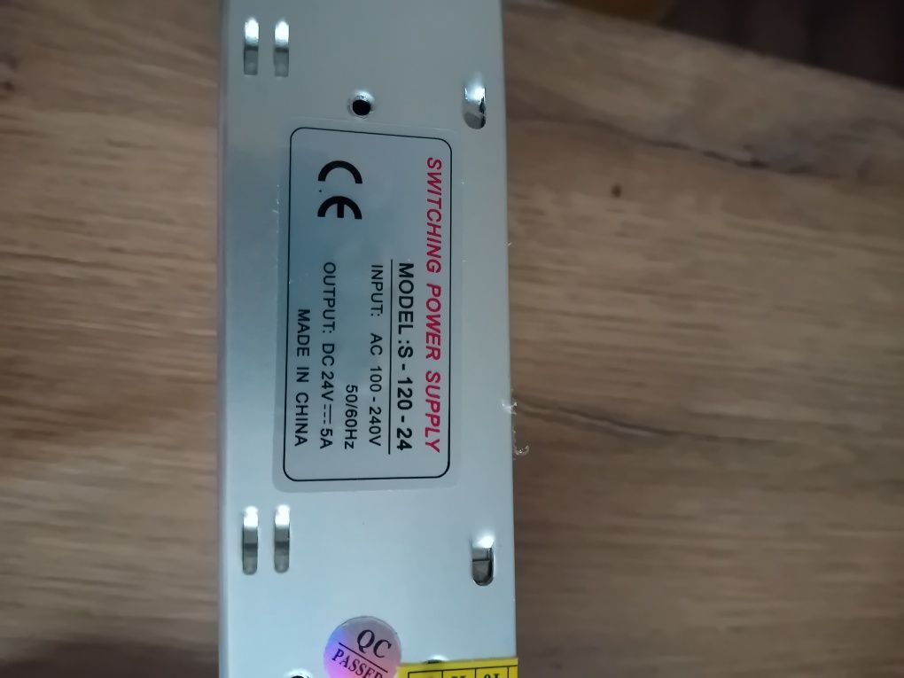 Захранване за LED осветление 220/24V, 5A