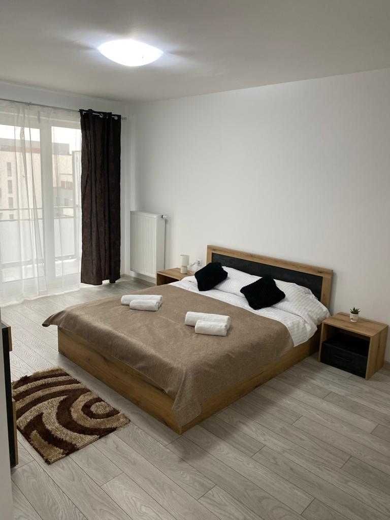 Inchiriez apartament cu o camera in regim hotelier