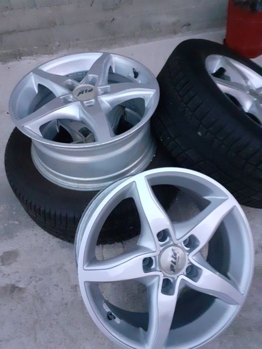 Vând jante BMW pe 16 și 2 anvelope 225 55 16