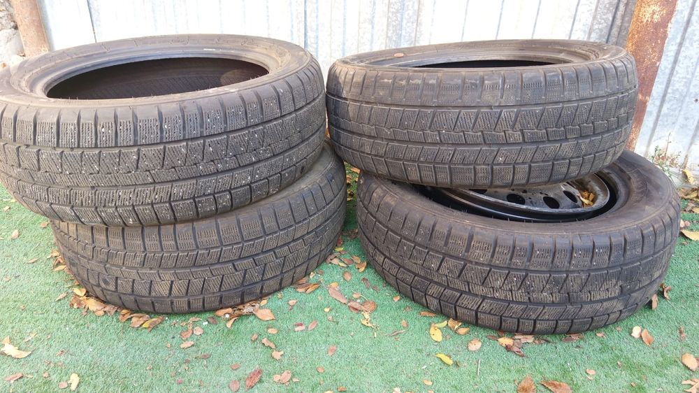 Шины зимние б/у 215/55/R17